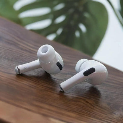 Smart Wireless Earbuds with LCD Touch Screen – Hi-Fi Sound & Noise Cancellation